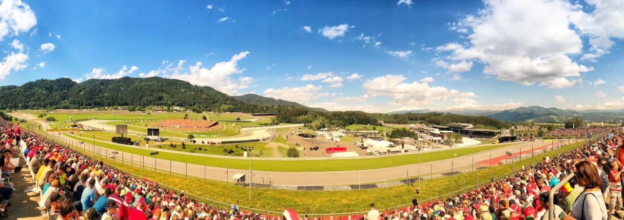 Spielberg Bei Knittelfeld Grandprixcamp, Closest To The Red Bull Ring, Up To 4 Guests In A Tent מראה חיצוני תמונה