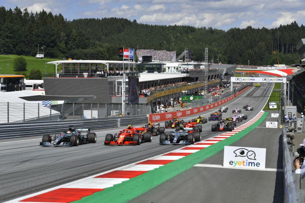 Spielberg Bei Knittelfeld Grandprixcamp, Closest To The Red Bull Ring, Up To 4 Guests In A Tent מראה חיצוני תמונה